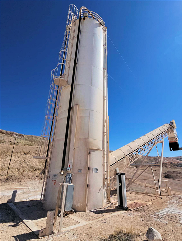 2 Units - SSI - STEEL STRUCTURES INC. 11'11" W x 48' H Lime Silos, 3800 cu. ft.